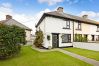 House in Sligo - Garavogue Villa - At The River And Steps To Town 