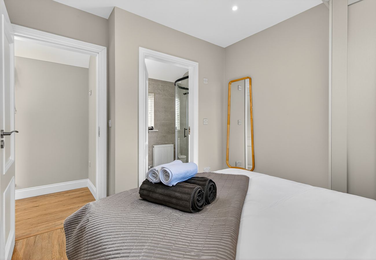 Modern Holiday Homes in Sligo Near Town Center